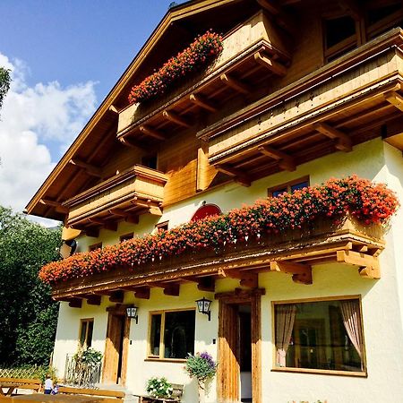 Pension Enzian Saalbach-Hinterglemm Exterior foto