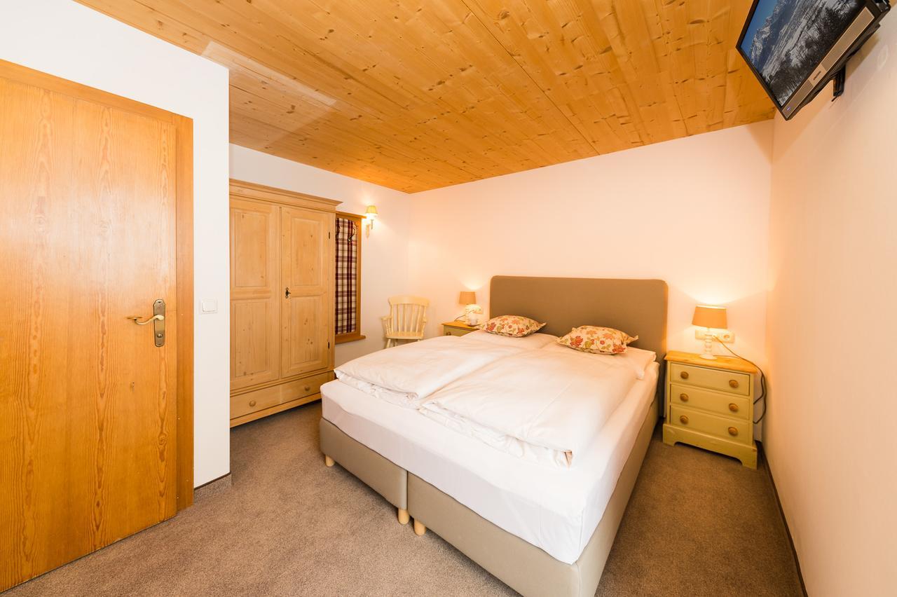 Pension Enzian Saalbach-Hinterglemm Exterior foto
